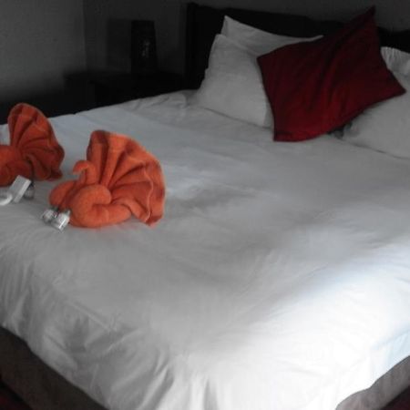 Flamboyant Guest Lodge Johannesburg Kültér fotó
